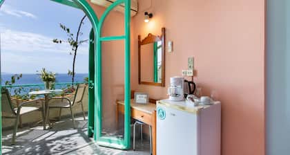 Bed and Breakfast 'Double Room No 203 Sea View' with Sea View, Wi-Fi and Air Conditioning