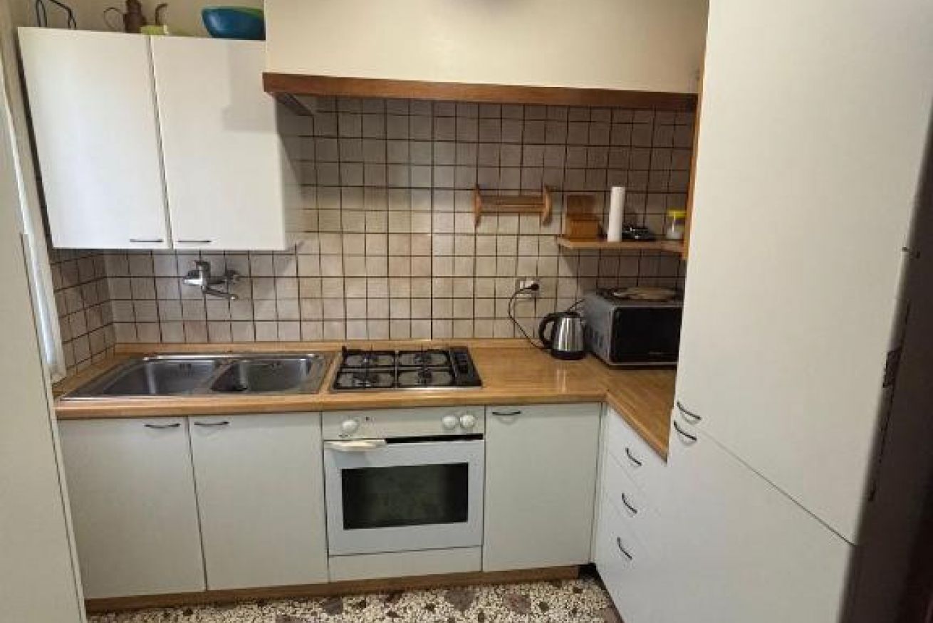 Jääkaappi, mikroaaltouuni