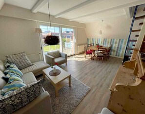 Smart TV, DVD player, stereo - Ferienhaus in Dornumersiel (Dornumersiel)