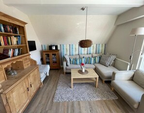Smart TV, DVD player, stereo - Ferienhaus in Dornumersiel (Dornumersiel)