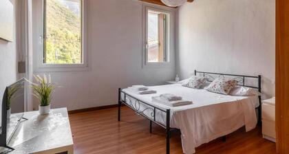 River view room with private bathroom, Valbrenta