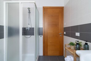 Doccia, bidet