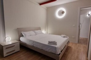 Iron/ironing board