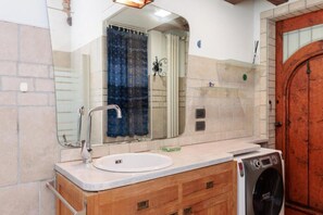 Bidet
