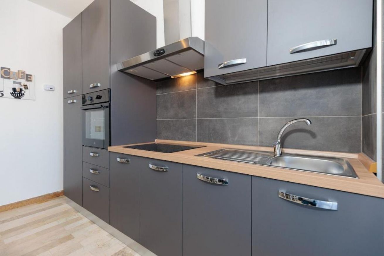 Réfrigérateur, micro-ondes, lave-vaisselle