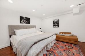 Ferros/tábuas de passar roupa, Wi-Fi, roupa de cama