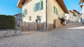 Esterni