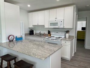 Mikrobølgeovn, ovn, kogeplade