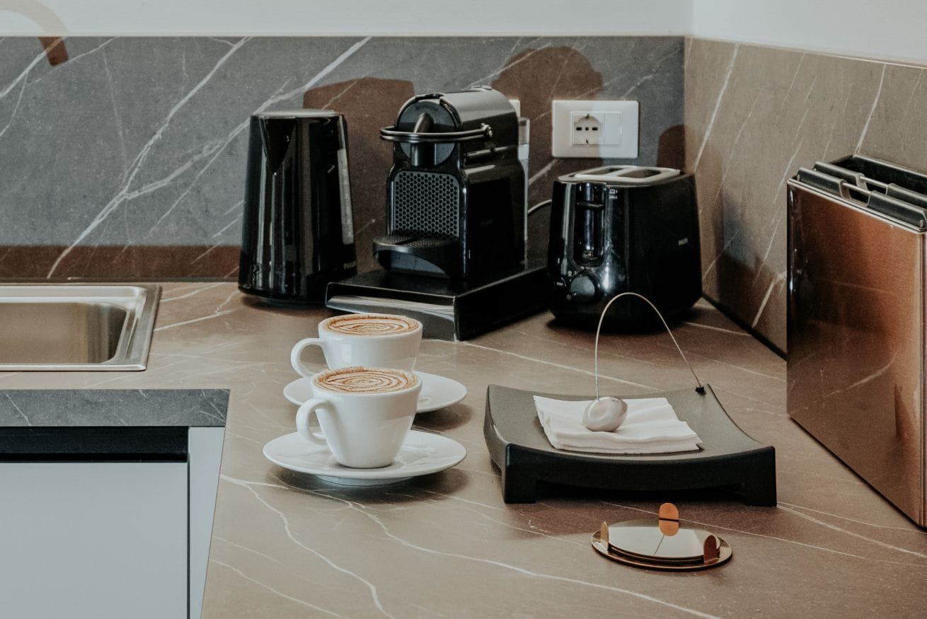 Refrigerador, microondas, lavavajillas y tostadora 