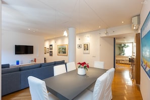 Apartment | Living area - Rental in Rome San Gioacchino View Apartment (Rome)