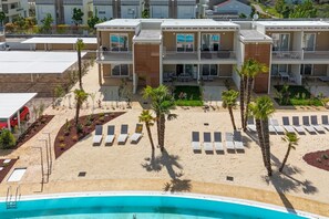 Exterior - The SpaceAmazing New Listing in Jesolo!Welcome to our luxurious apartment located in the incredible Wave Island resort in Jesolo, a true corner of paradise newly built and inspired by the glamorous style of Dubai Marina. Perfectly situated just 5 minutes (Lido di Jesolo)