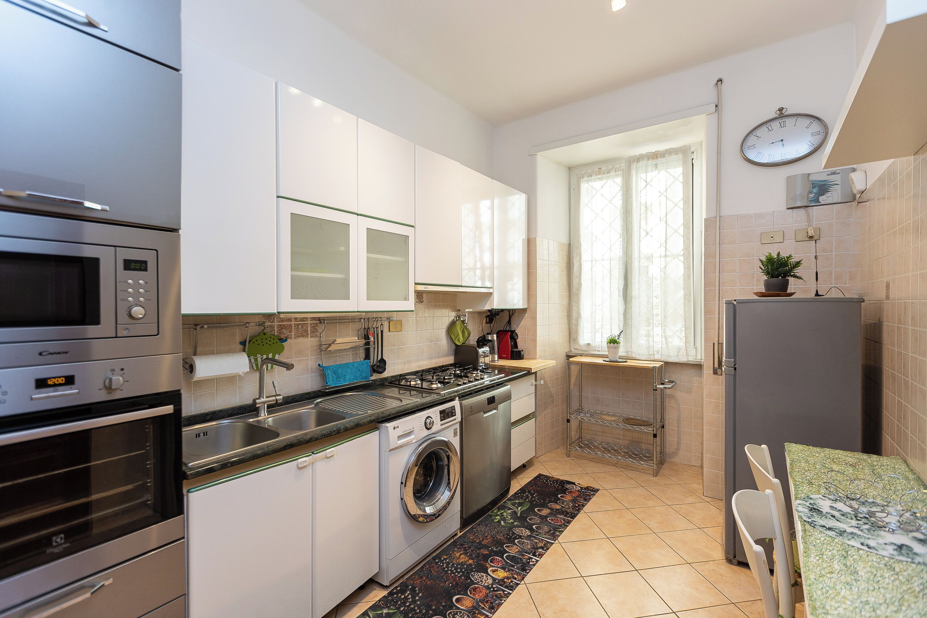 Apartamento | Cozinha privada | Micro-ondas, máquina de café expresso, cafeteira/chaleira