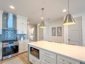 Private kitchen - Captain`s Quarters on the Bay (Port St. Joe)