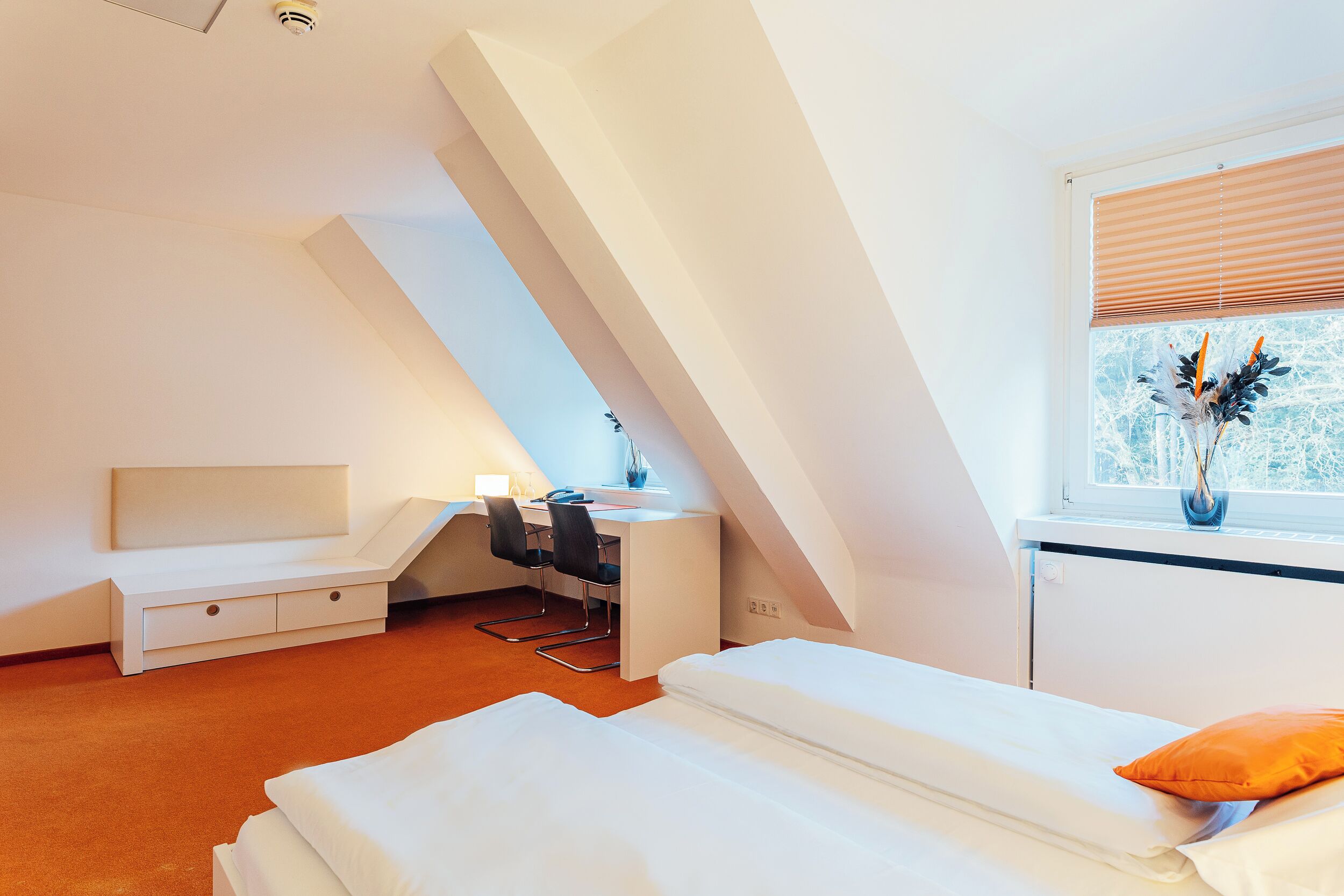 Triple Room | Hypo-allergenic bedding, desk, laptop workspace, iron/ironing board