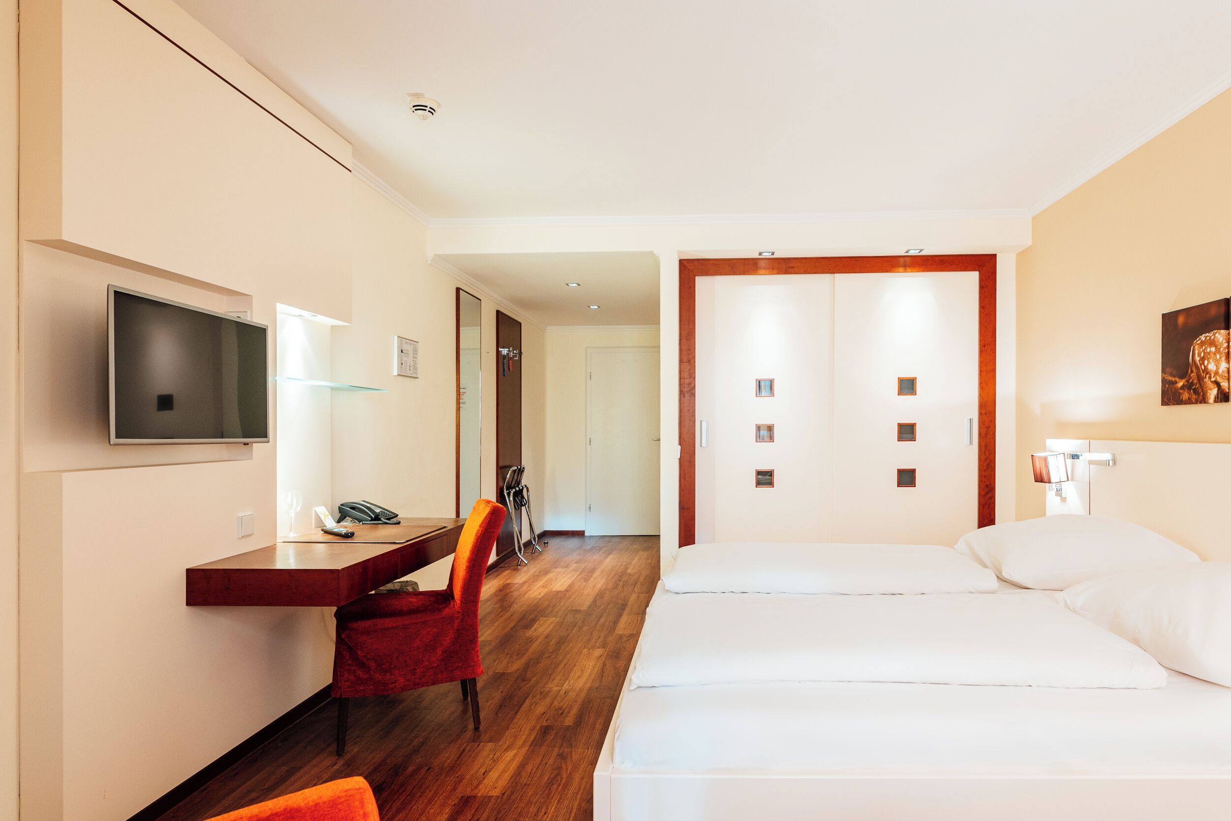 Deluxe Double Room | Hypo-allergenic bedding, desk, laptop workspace, iron/ironing board