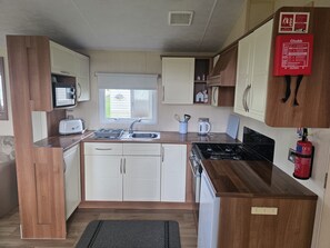 Cookware/dishes/utensils - Caravan 5 at Blackmoor Farm Near Tenby (Narberth)