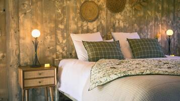 Luxury Tent (Valériane) | Minibar, in-room safe, free WiFi, bed sheets