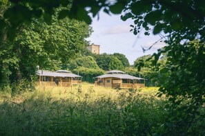 Exterior - You & Me Glamping (Moncontour)