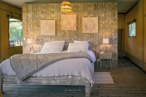 Minibar, in-room safe, free WiFi, bed sheets - You & Me Glamping (Moncontour)