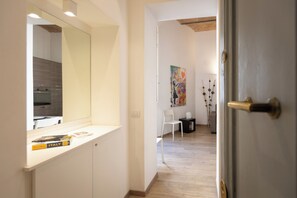 Apartment | Living area | Flat-screen TV - Rental in Rome Sant'angelo Apartment (Rome)