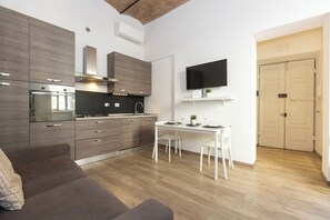 Living area - Rental in Rome Sant'angelo Apartment (Rome)