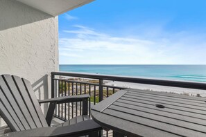 Apartamento, 1 cama de matrimonio grande con sofá cama (SunDestin 402) | Jardines del alojamiento