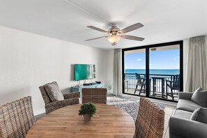 Living area - Sundestin 402 (Destin)