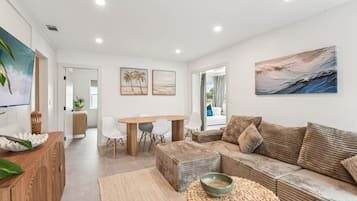 Smart TV, table football