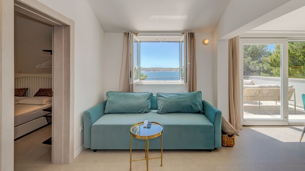 Penthouse Mewah, pemandangan laut | Area keluarga | Smart TV 100-cm dengan saluran TV digital