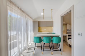 Luxury-Penthouse, Meerblick | Eigene Küche | Kühlschrank, Ofen, Herdplatte, Espressomaschine