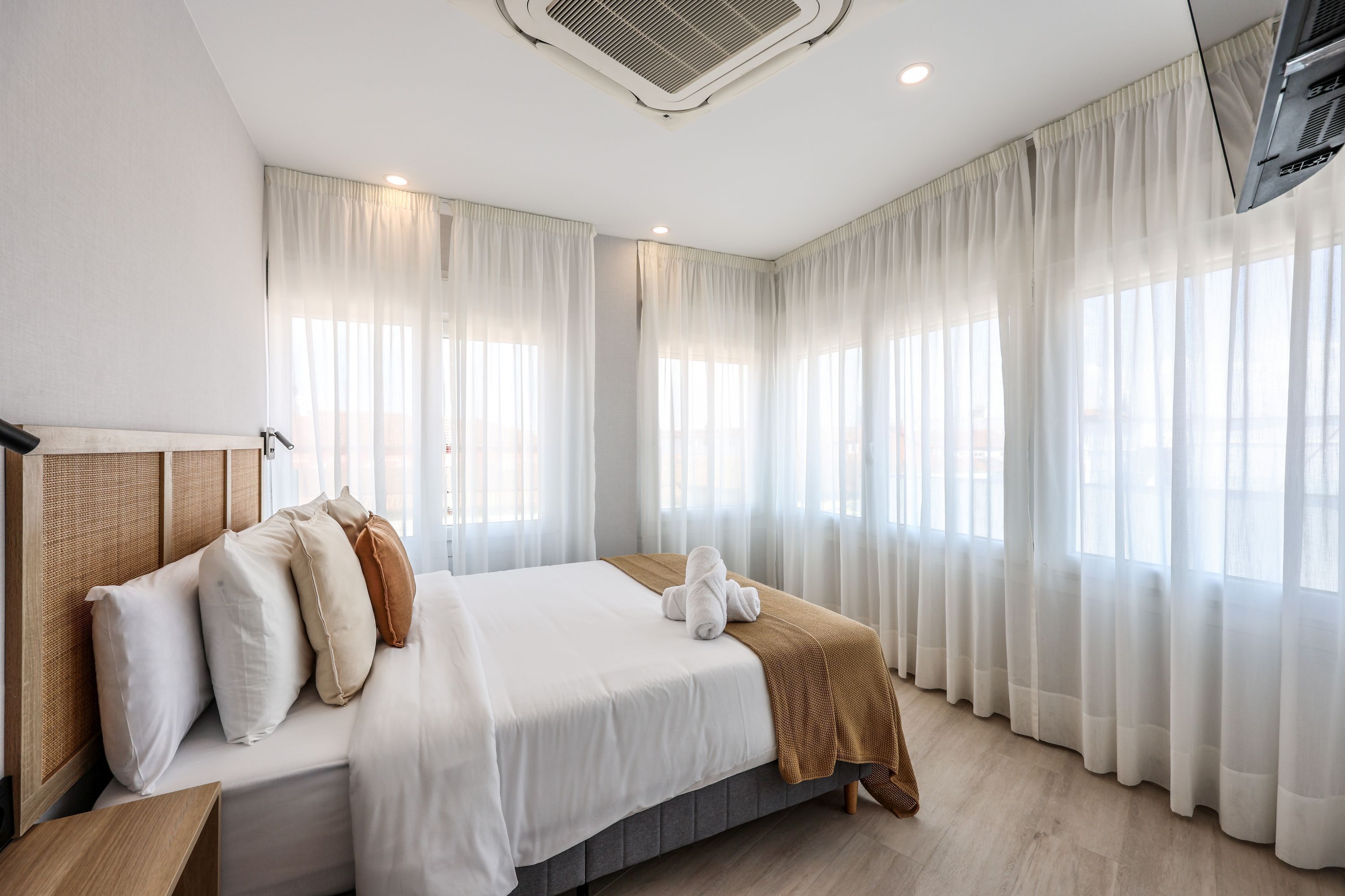 Kahden hengen superior-huone | Kannettavalle tietokoneelle sopiva työtila, ilmainen Wi-Fi