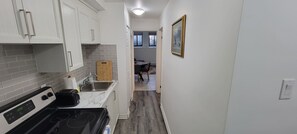 Micro-ondes, four, plaque de cuisson