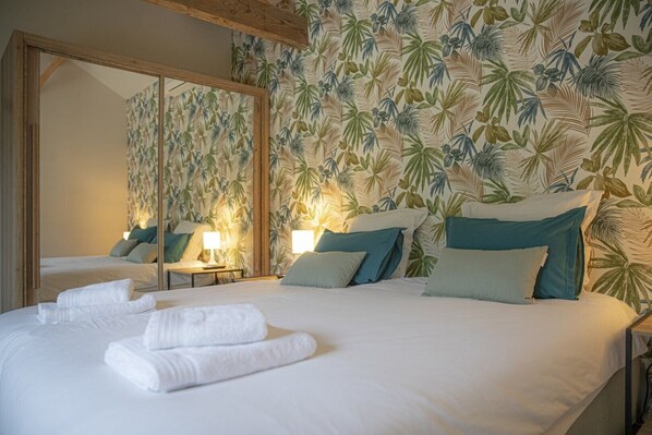 Fer et planche à repasser, Wi-Fi, draps fournis