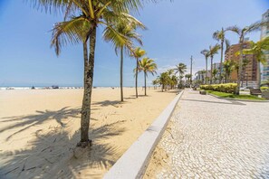 House, Smoking | 4 bedrooms - Casa com Piscina e Churrasqueira a 220 m da Praia (Praia Grande)