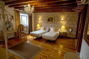 2 bedrooms, iron/ironing board, Internet, bed sheets - 2-bedroom apartment in beautiful Madrid with AC and fitness room (Madrid)