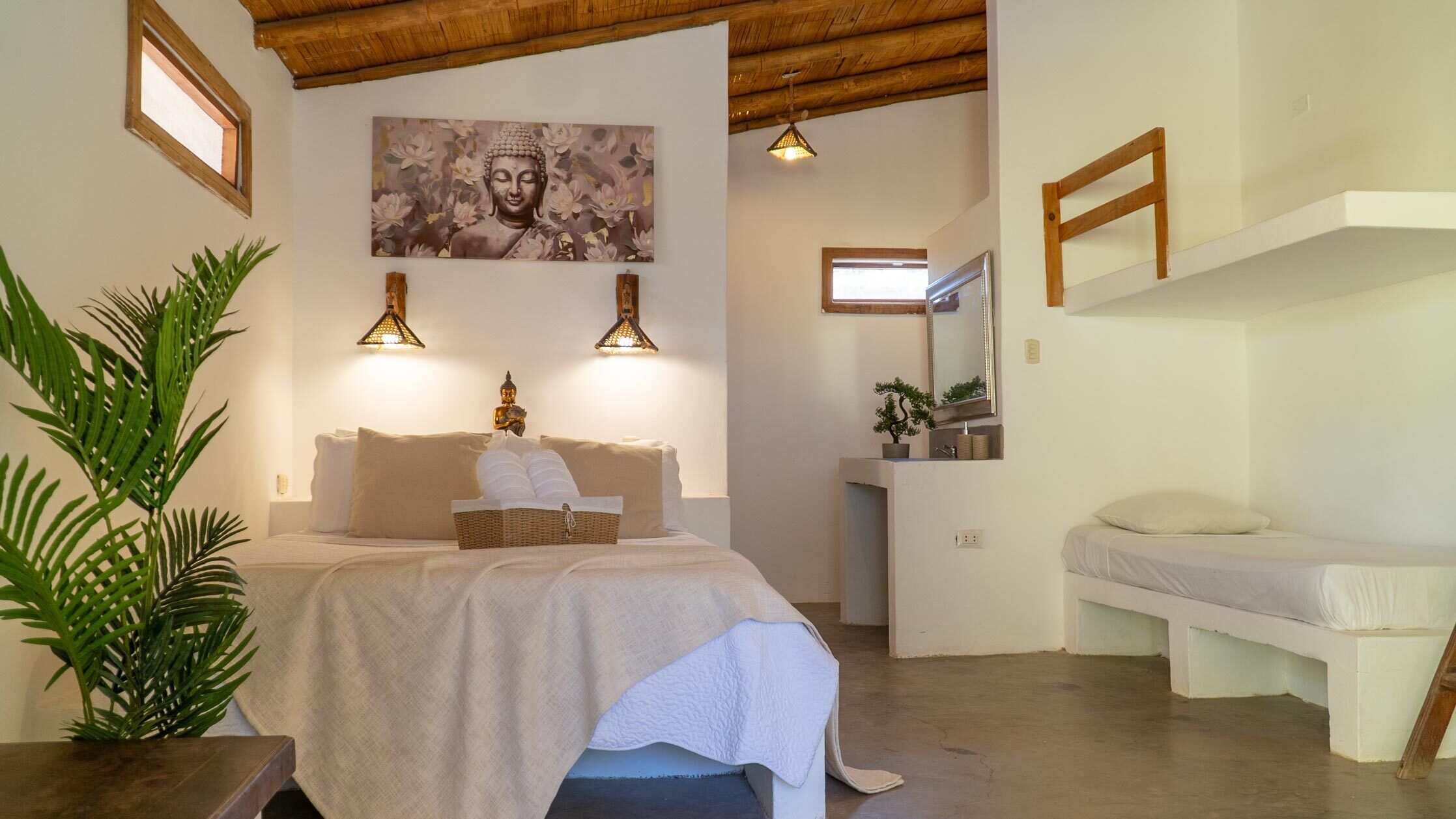 Habitación triple Deluxe, vista a la alberca | Wifi gratis 