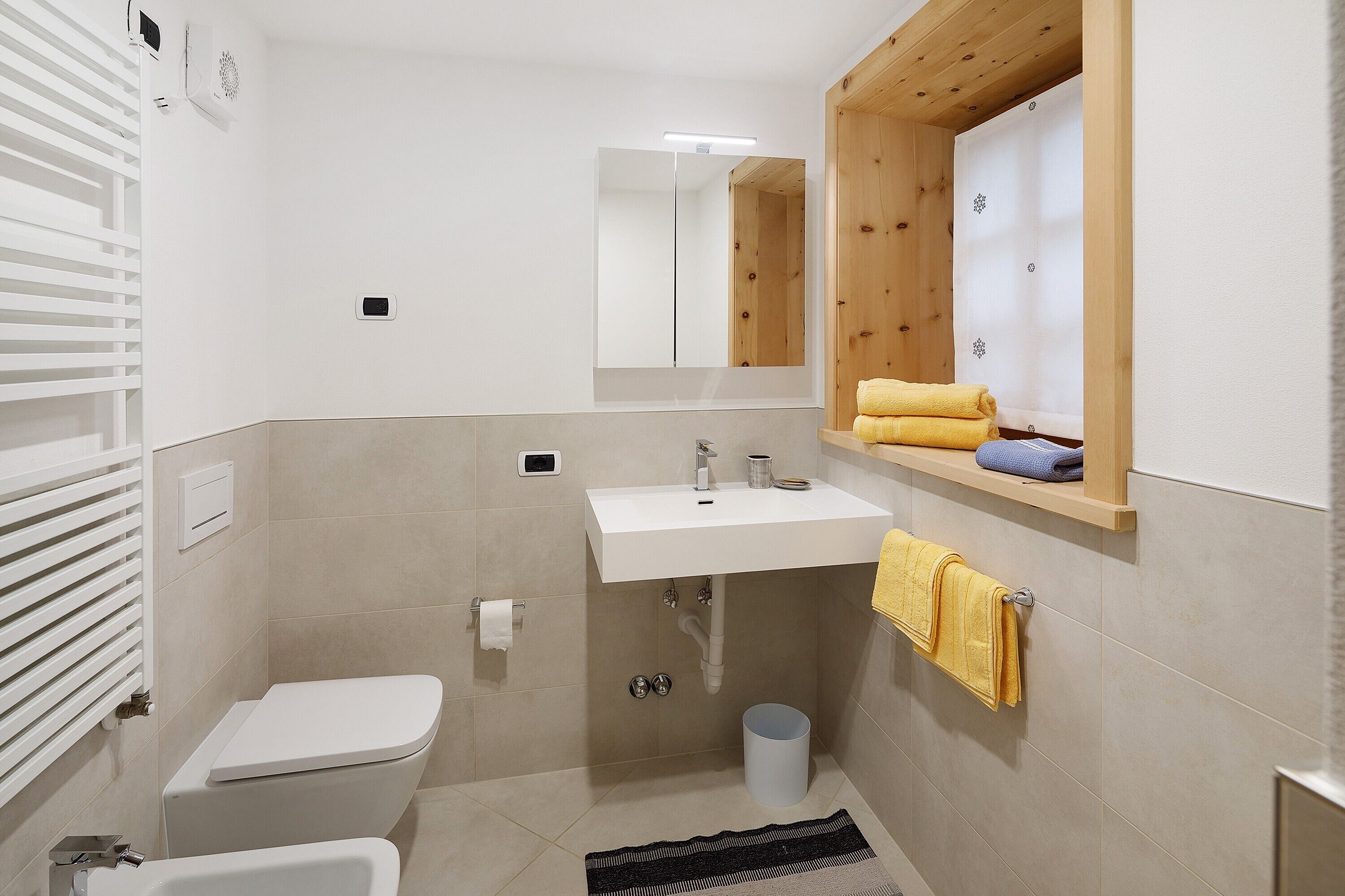 Doccia, asciugacapelli, asciugamani