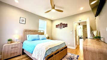 Strykjärn/strykbräda, wi-fi och sängkläder