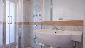 Free toiletries - Scala Suite (Rome)