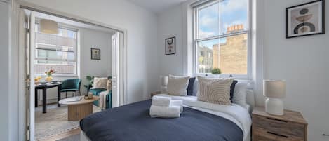 Appartamento City, 1 letto matrimoniale con divano letto, non fumatori, vista città | Ferro/asse da stiro, culle/letti per bambini (a pagamento)