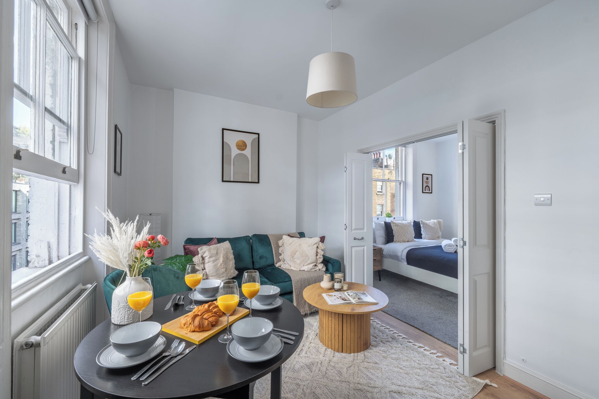 Lägenhet City - 1 dubbelsäng med bäddsoffa - icke-rökare - utsikt mot staden | Vardagsrum | 40-tums smart-tv med satellitkanaler