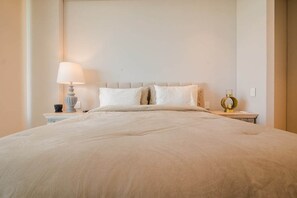 2 chambres, fer et planche à repasser, Wi-Fi gratuit, draps fournis