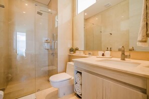 Bruser, håndklæder, Shampoo