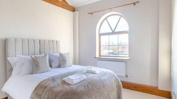 Superior House, Garden View | Free WiFi