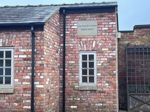 Exterior - Cheshire Barns (Antrobus)