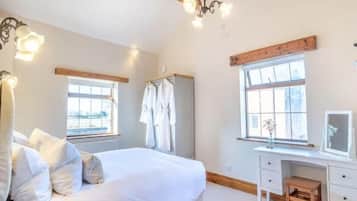 Superior House, Garden View | Free WiFi