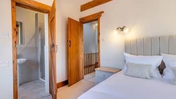 Superior House, Garden View | Free WiFi