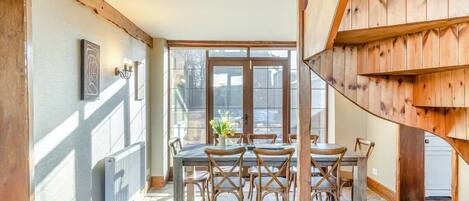 Family House | Living area | TV