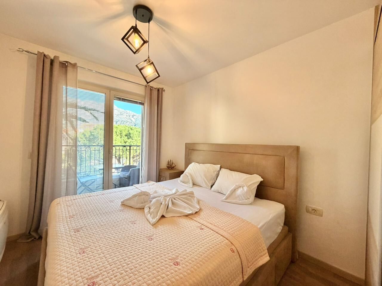 Apartamento superluxo, sacada, vista para a cidade | Wi-Fi de cortesia