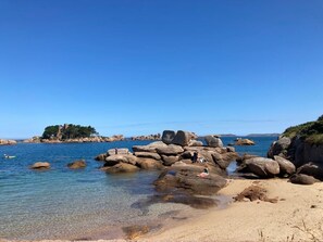 Beach - Ty Kerzont:Charming gîte, oasis of nature and calm, near Perros-Guirec, (COATREVEN)
